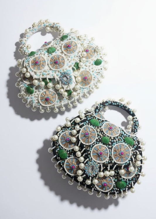 Pearl Majesty Hand Clutch